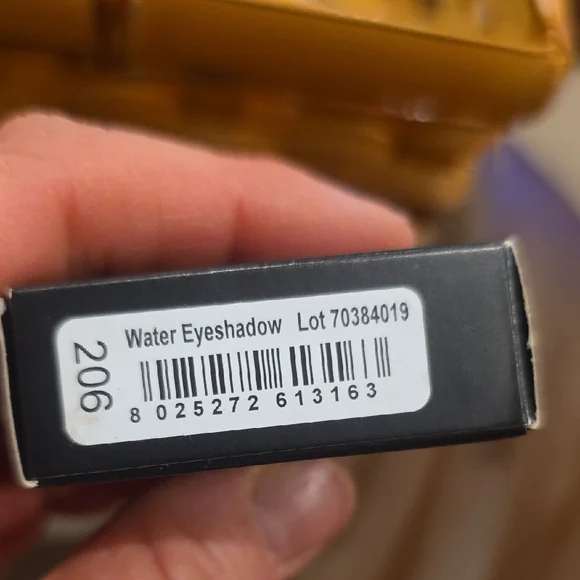 Kiko Water Eyeshadow Pearly Coffee #206 NEW - Picture 3 of 4